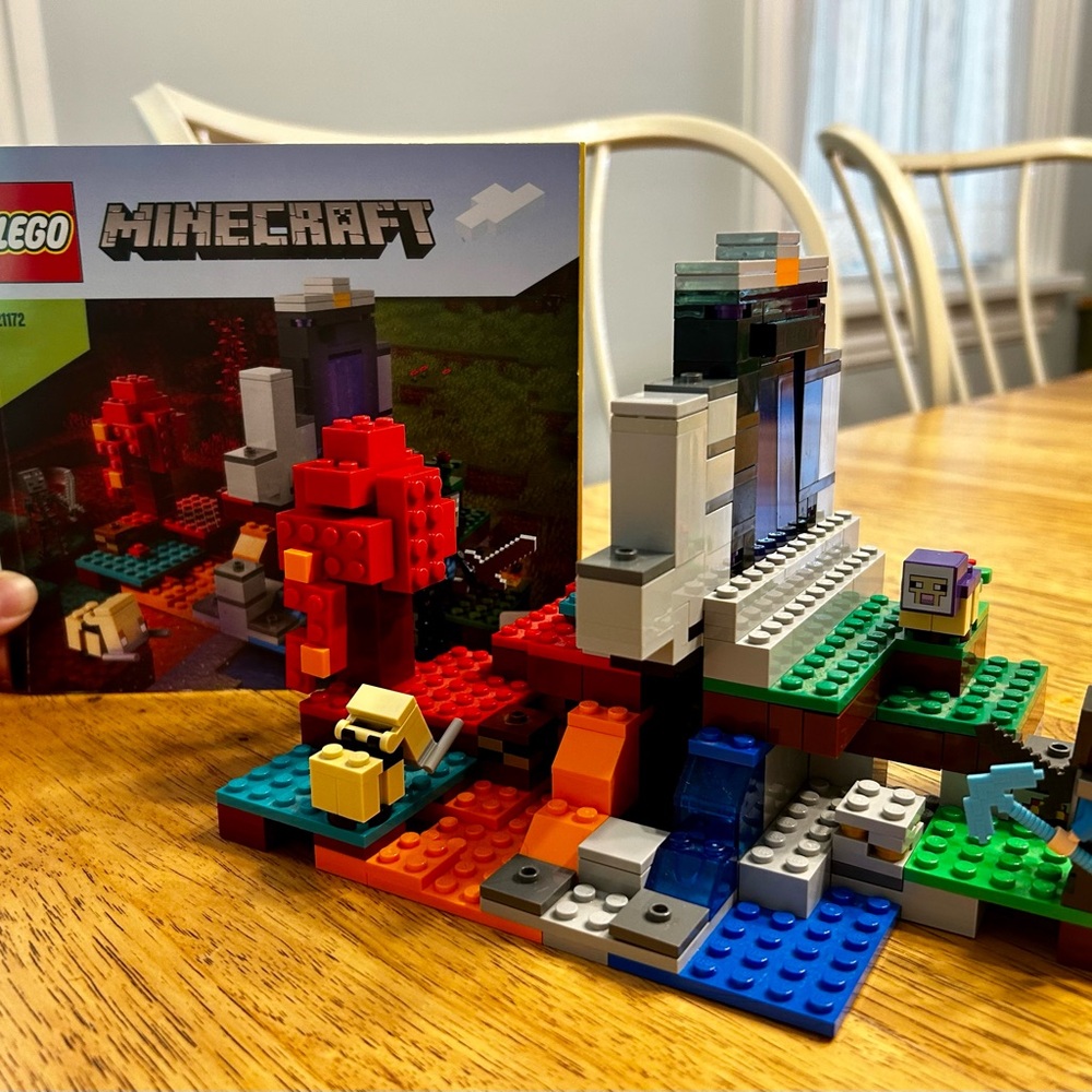 Lego Set Minecraft The Ruined Portal #21172